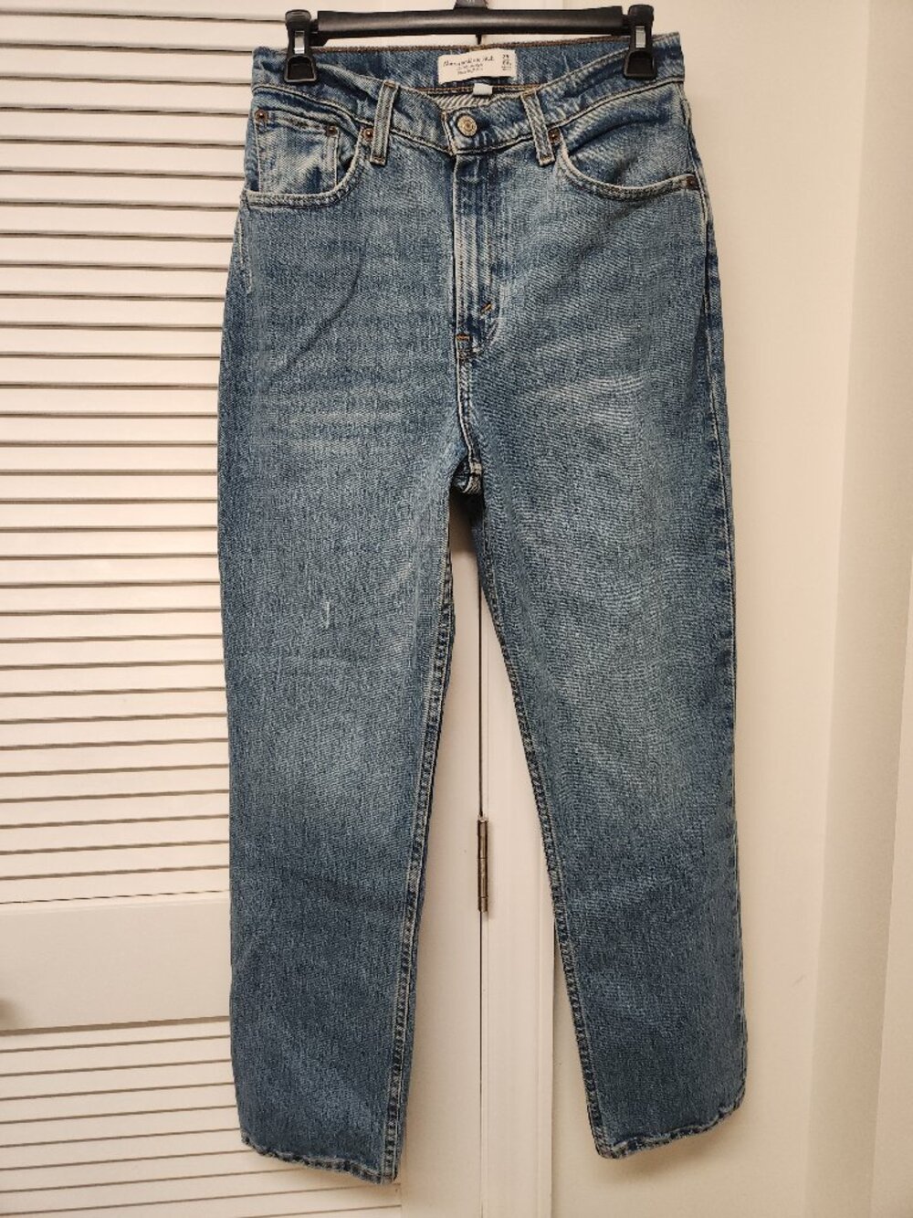 AF Abercrombie and Fitch Straight Ultra High Rise
